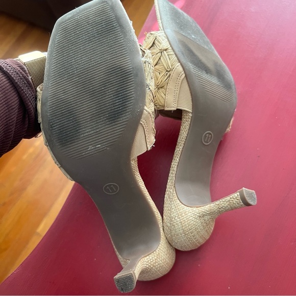 A New Day Ayla Raffia slide heels woven 11 EUC tan - Picture 2 of 5